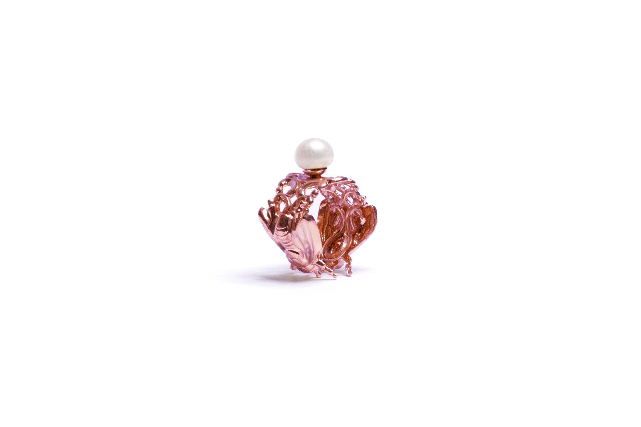 QUEEN BEE PEARL RING