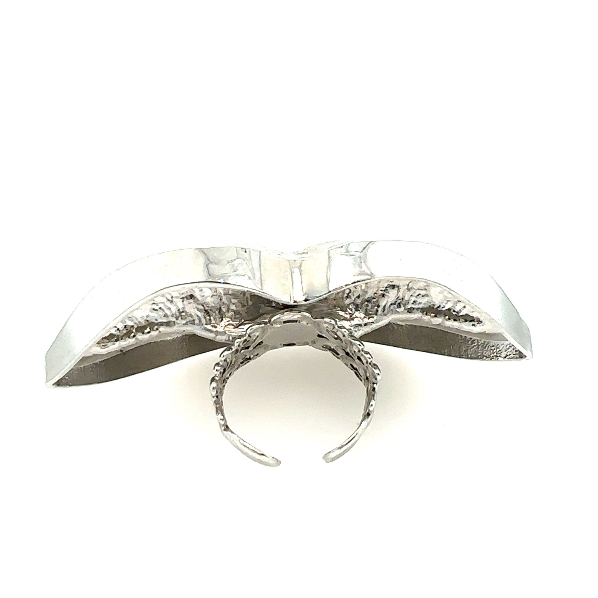 White Gold Lips Ring - Mordekai