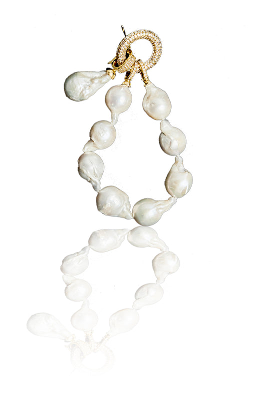 Baroque Pearl Bracelet with Pendant