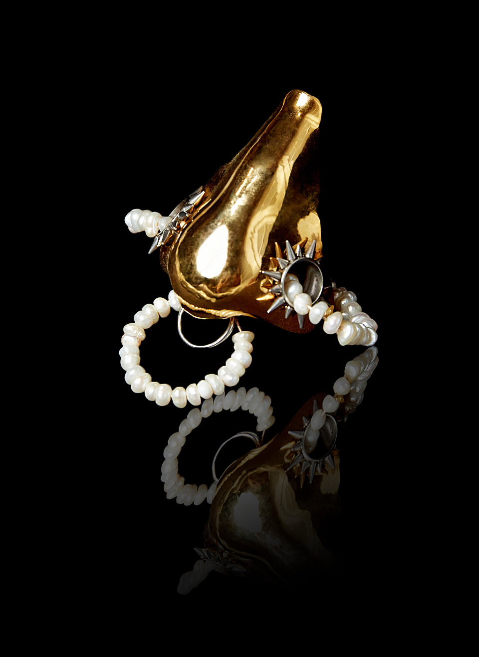 Pearl Nose Stretcher Pendant