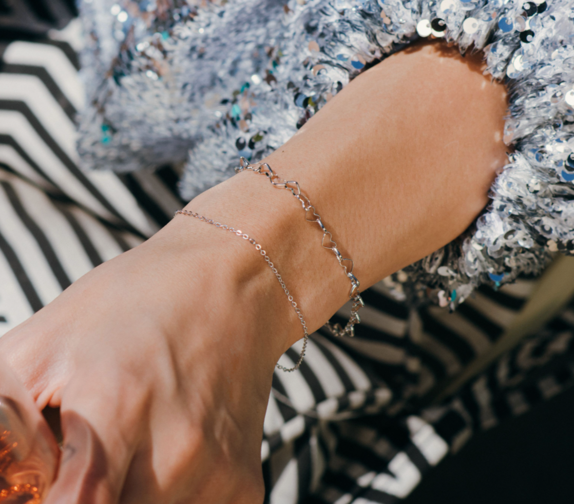 Interlocking Hearts chain bracelet
