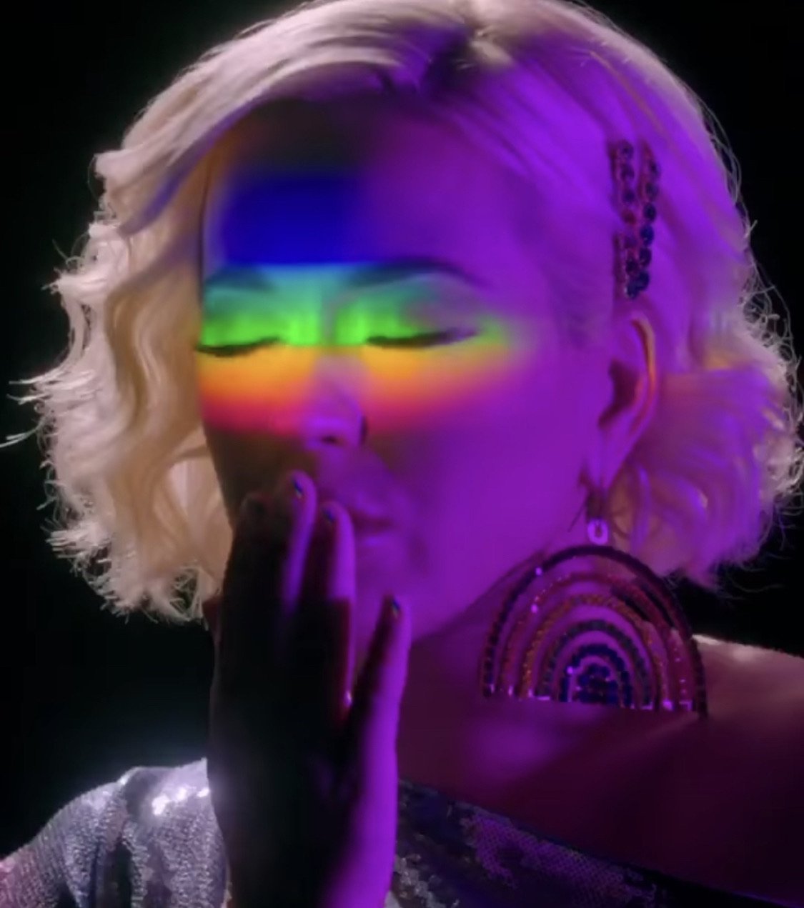 Oversized rainbow earrings - Mordekai