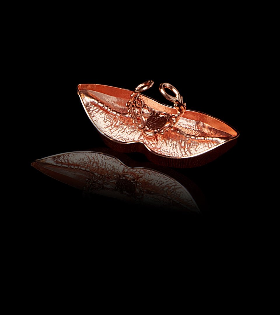 Rose Gold Lips Ring - Mordekai